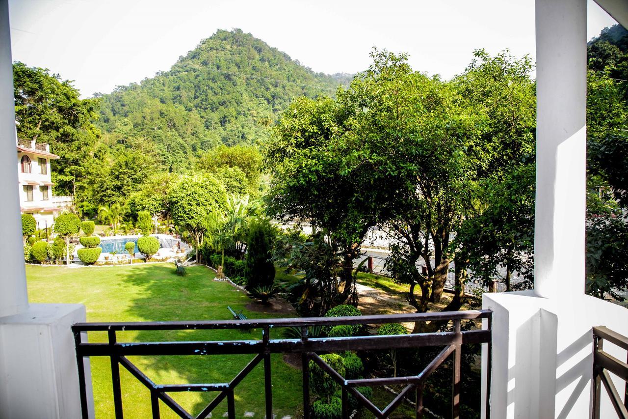 Отель Sattva Retreat Ришикеш Экстерьер фото